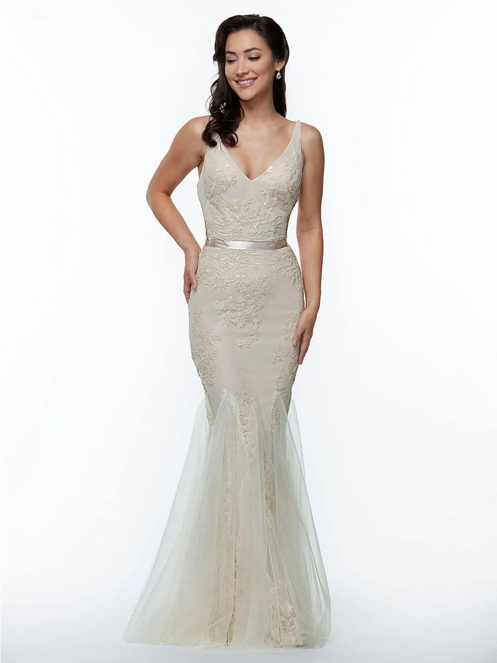 Sleeveless V-Neck Lace Mermaid Maxi Dress in Champagne